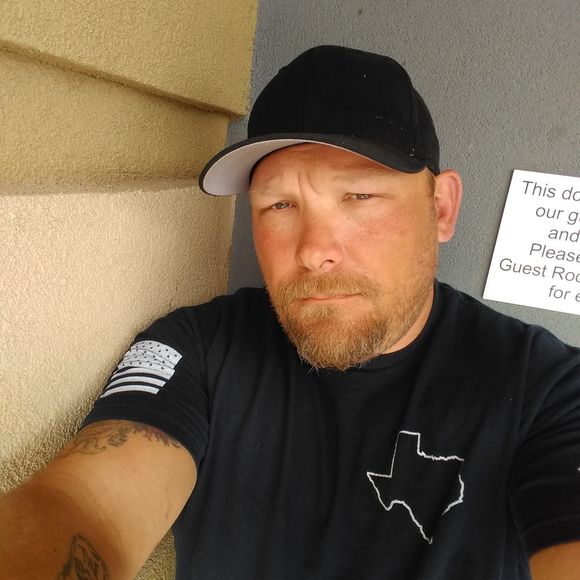 Meet your Posher, Justin - Picture 1 of 1